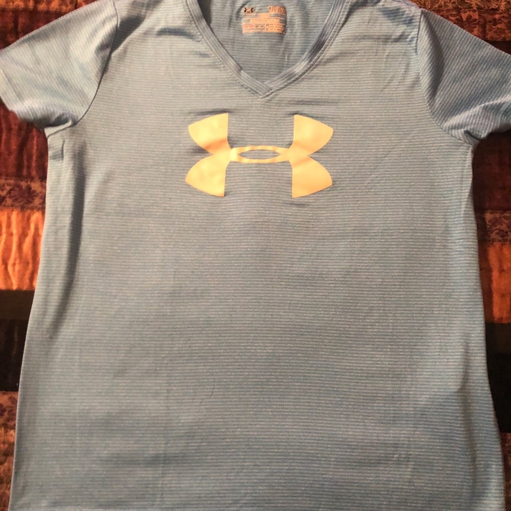 Blue and gray striped loose fit Under Armour shirt